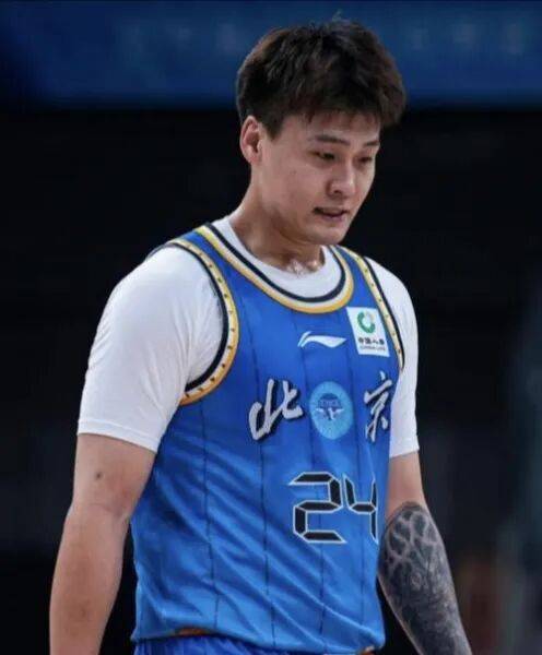 CBA赵睿这张嘴“闯大祸”，男篮罚单愁死人！